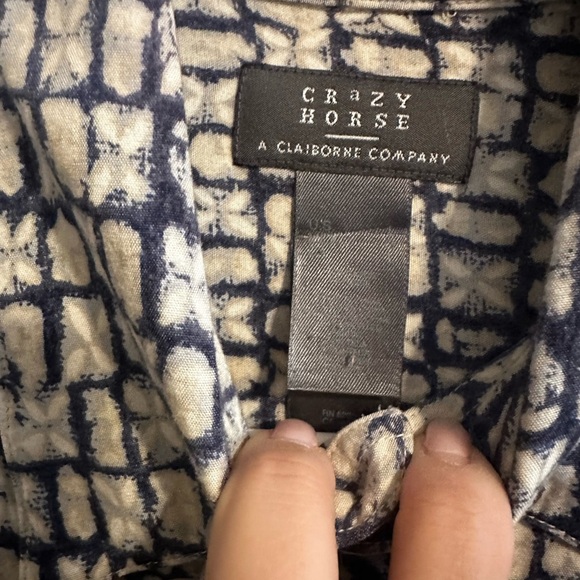Crazy Horse Men's Button up Shirt Blue white Geometric print Rayon Size L GUC - Picture 3 of 10
